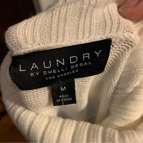 NWT Striped Turtleneck Sweater - Black and White LAUNDRY By Shelli Segal MEDIUM - Picture 5 of 6